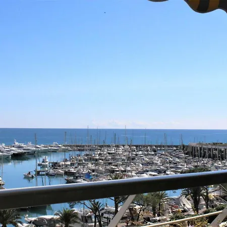 3p Avec Terrasse Et Parking, - Fr-1-252a-63 Apartment *